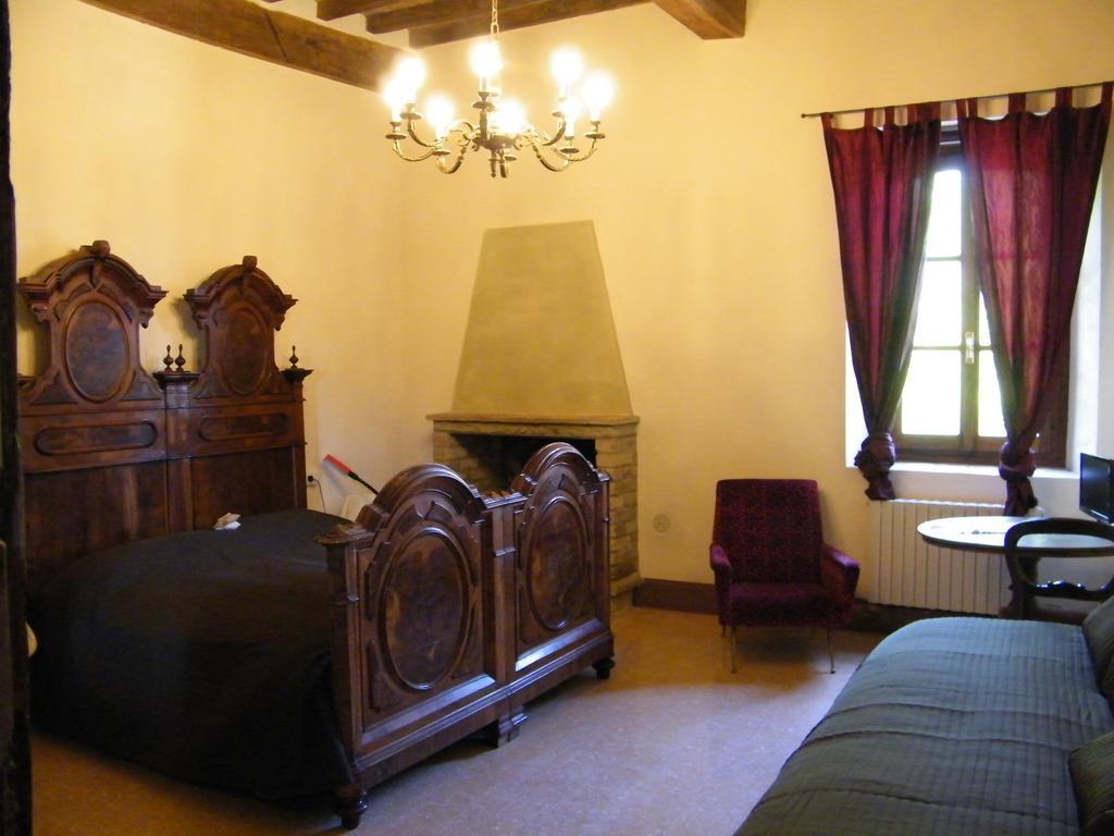 Room And Breakfast Torre Felino Экстерьер фото